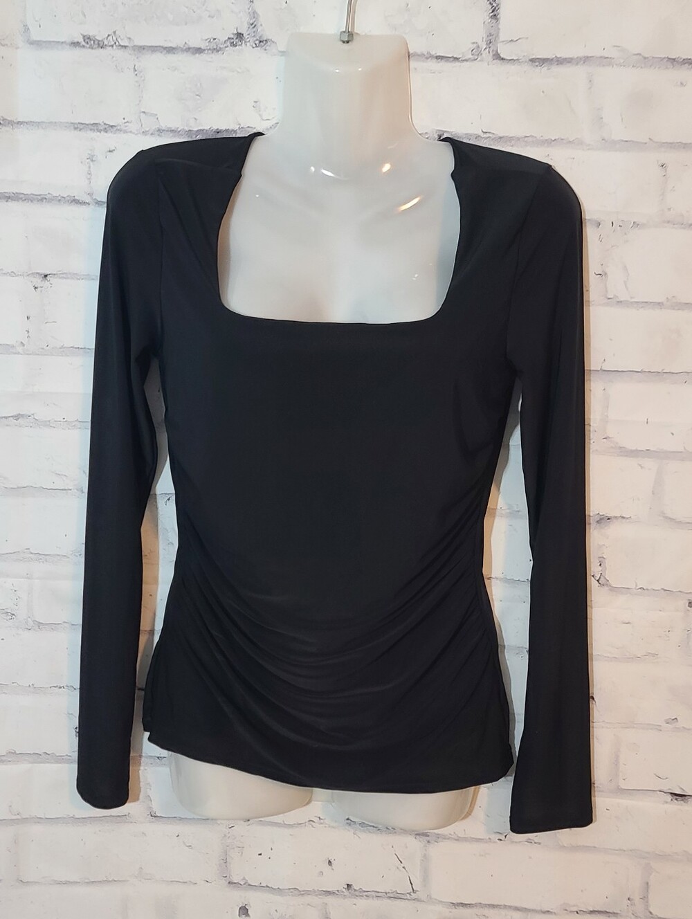 21 Saints Black Ruched Square Neck Long Sleeve Top med